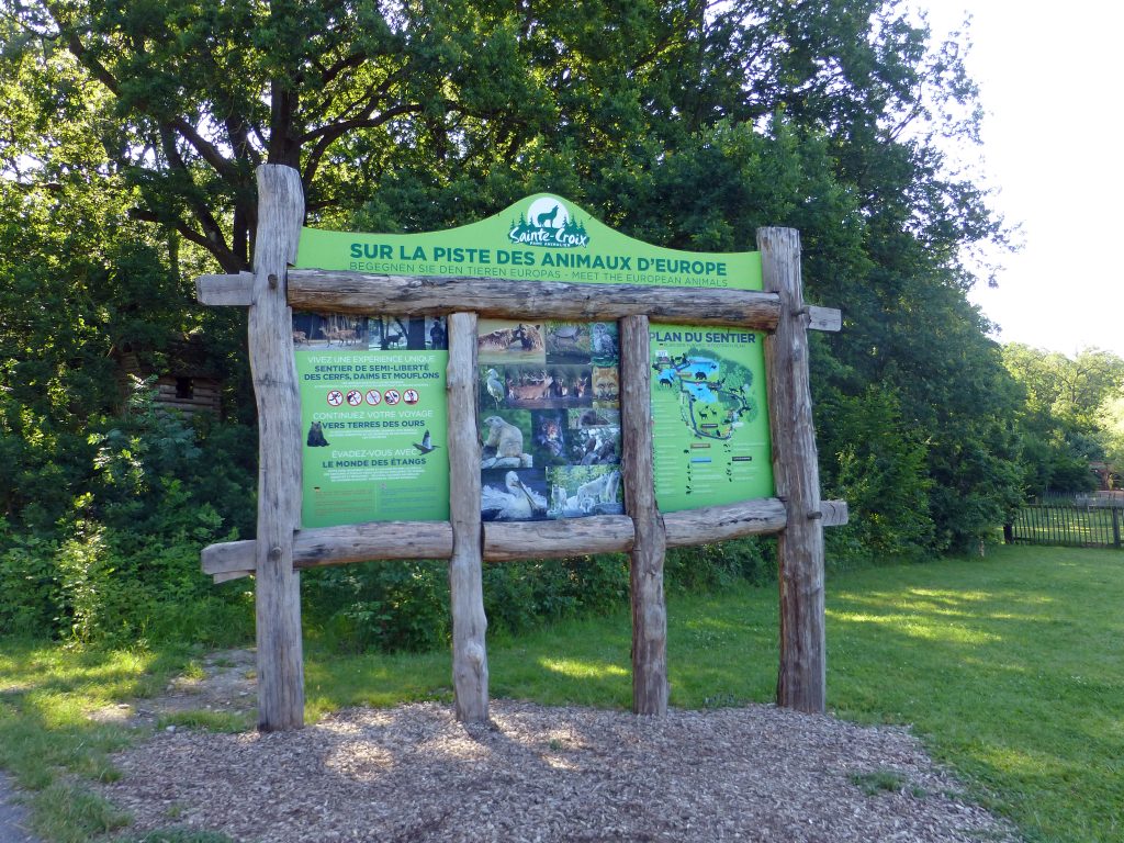 Panneau à l'entrée du Parc de Sainte-Croix